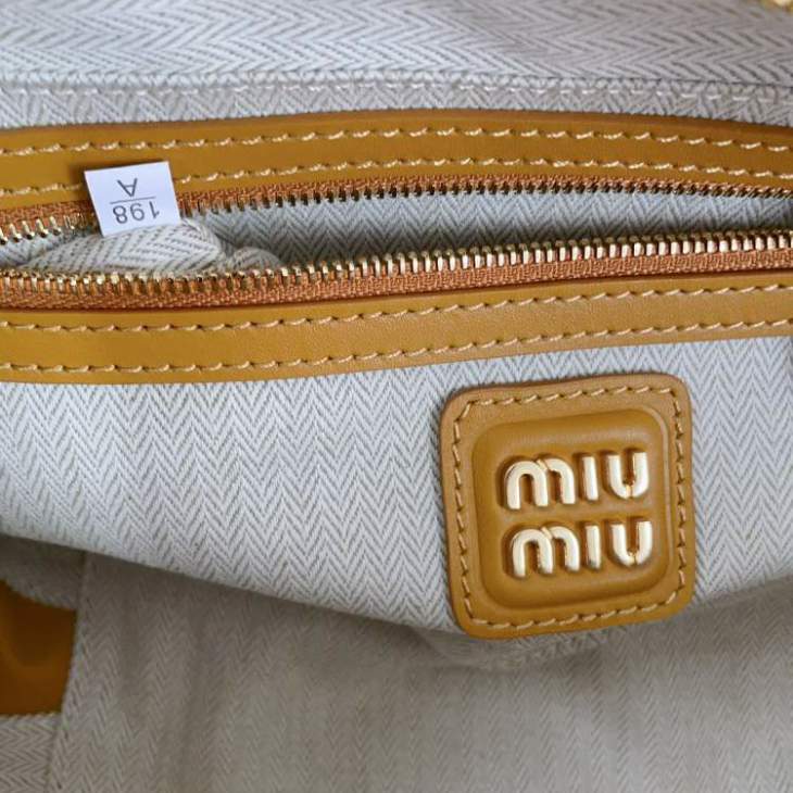Picture of Miu Miu Handbags _SKUfw184960441fw